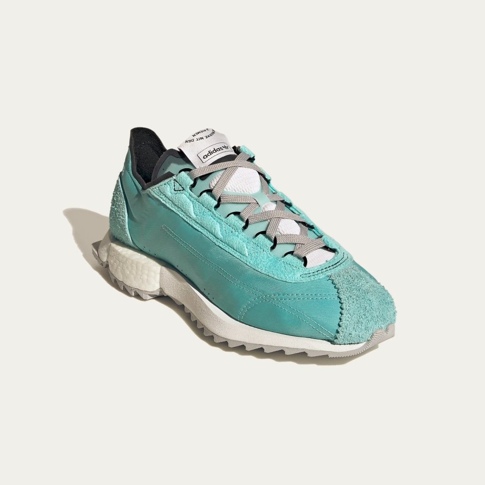 New - ADIDAS SL 7600 EG6813 woman's sz 8.5